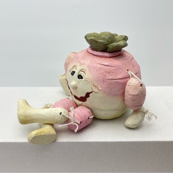 VINTAGE 80's Fruit Vegetable Shelf Sitter Anthropomorphic Resin Turnip - Picture 8 of 14